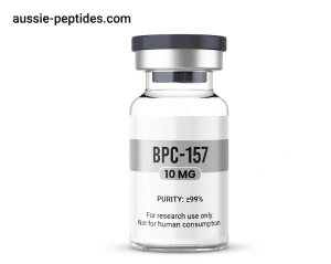 A technical medical infographic detailing Bpc-157 therapeutic recovery mechanisms. The left section displays a clinical amber glass bottle of oral Bpc-157 capsules alongside a multi-dose injectable vial. The right section features an anatomical illustration of a human knee joint with highlighted pathways demonstrating accelerated tendon healing, angiogenesis, and collagen synthesis markers.
